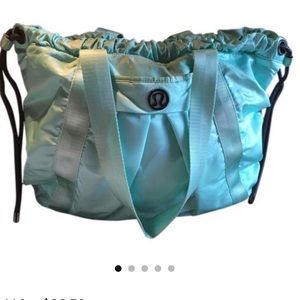 Lululemon Effortless Tote - Rare - Seafoam Aqua